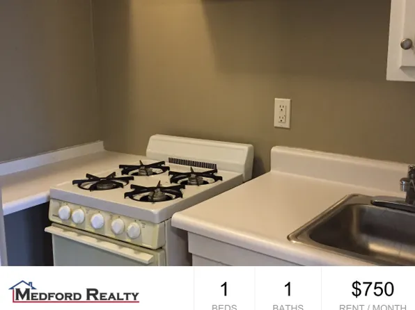 132 S Union St APT 9, Rochester, NY 14607