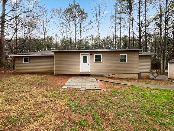 5th image of 431 Cedarcrest Rd