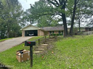 102 Red Oak Cv, Clinton, MS 39056
