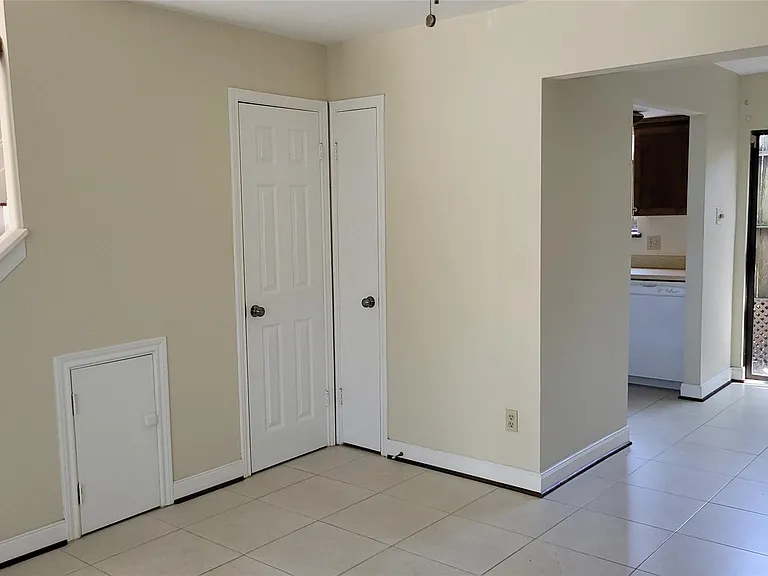 2013 Morgan St — Photo 6