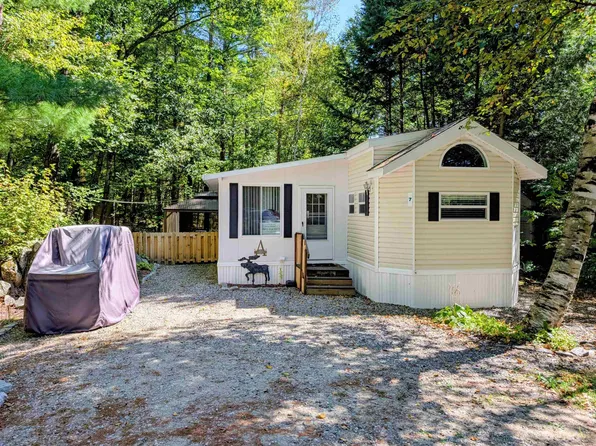 7 Ledges Road (aka Unit 79), Holderness, NH 03245