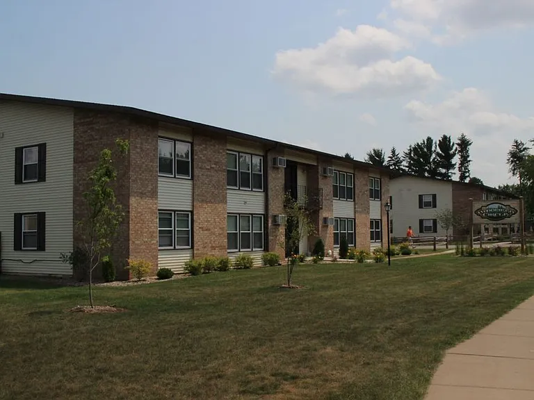 Woodfield Circle — Photo 43