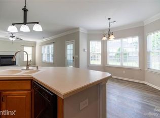 131R Lamplighter Ln, Mooresville, NC 28115