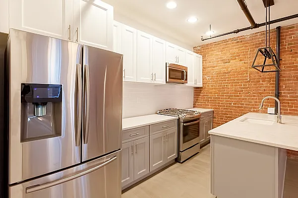 Rented by MNS | media 44