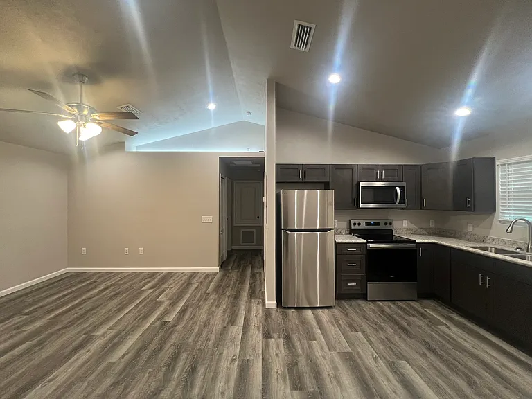 23004 NW 184th Rd — Photo 14