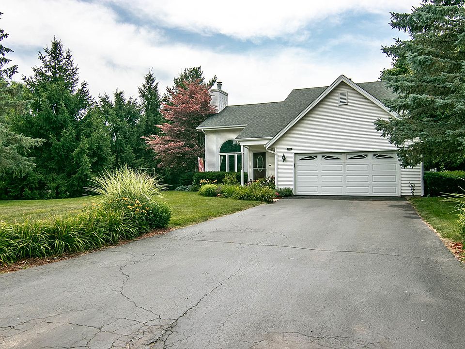 1st image of 234 Autumnwood Dr