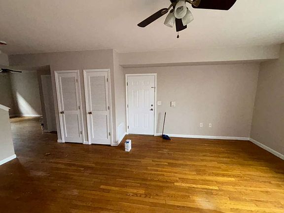 5th image of 487 Communipaw Ave #1E