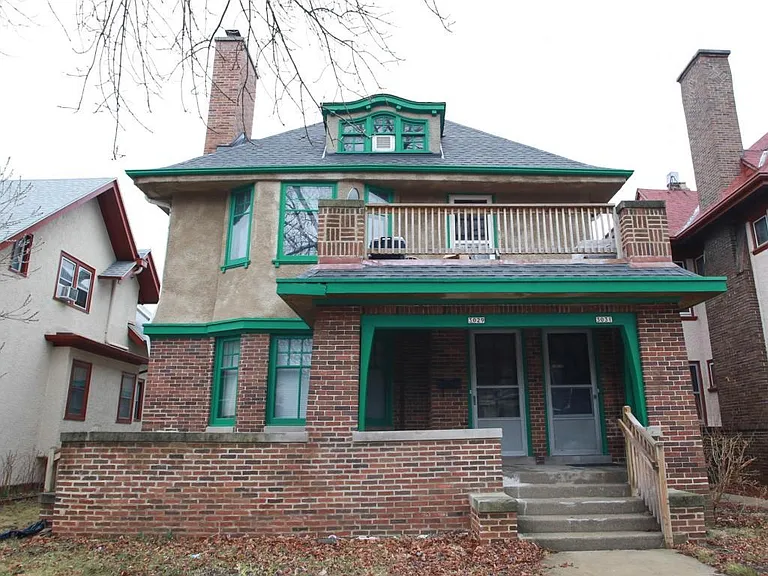 3029 N Farwell Ave — Photo 9