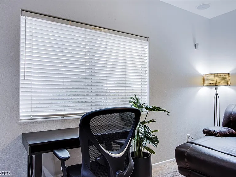 6429 Corrie Canyon St — Photo 23