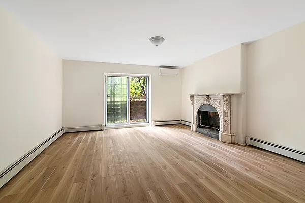 Rented by Corcoran | media 25