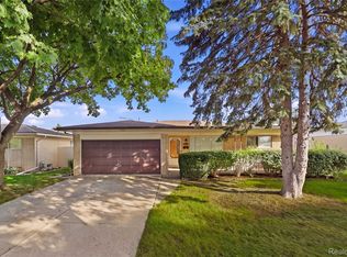 14309 Ivanhoe Dr, Warren, MI 48088