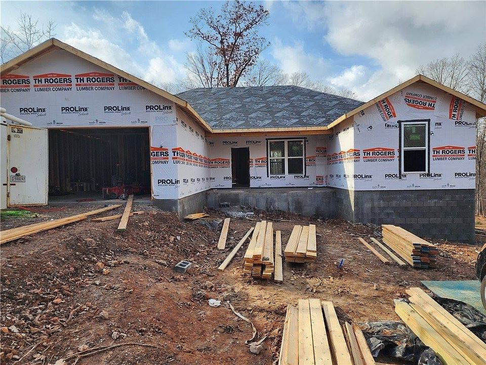 1st image of 2 Burn Ln
