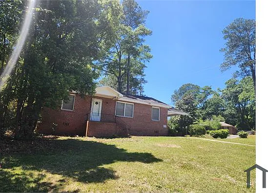 3 bed, 1325 sqft, $1,150 — Photo 3