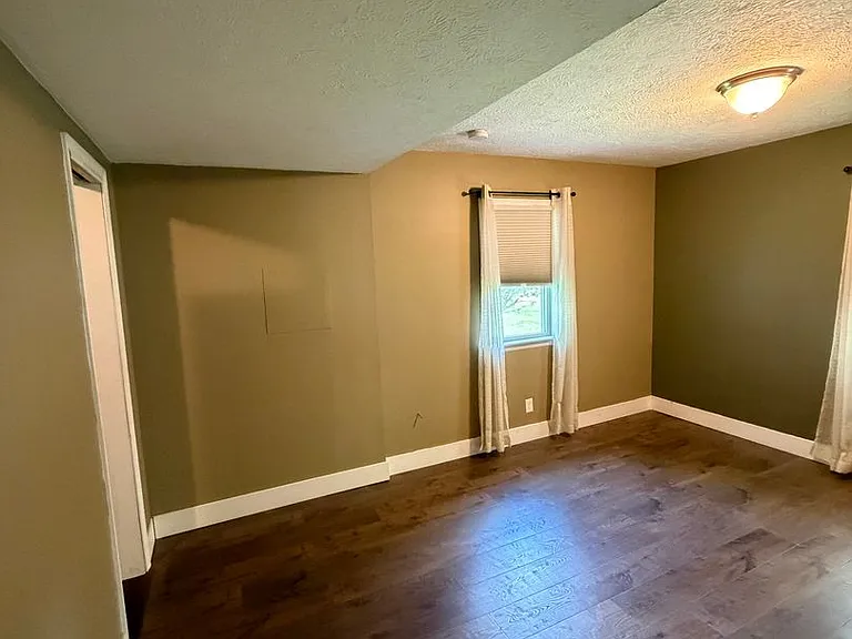 600 Dadson Dr — Photo 18
