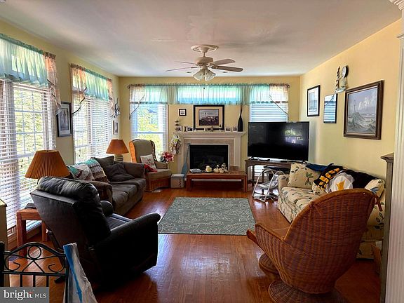 2nd image of 29929 Sawmill Dr