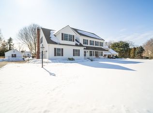 14 Kronvall Ln, East Longmeadow, MA 01028
