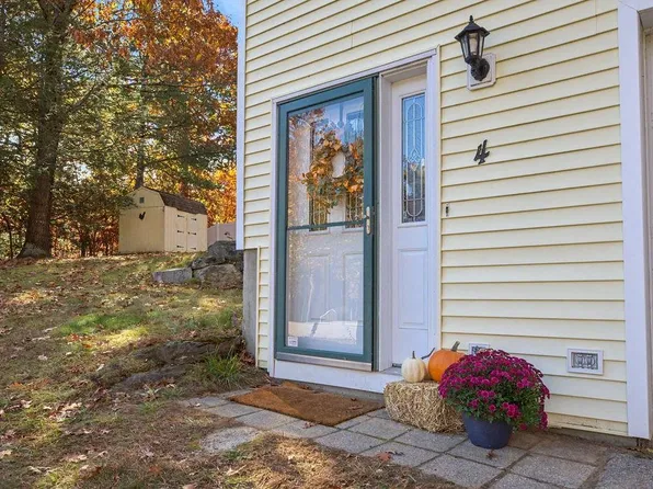 4 Tote Road, Sandown, NH 03873