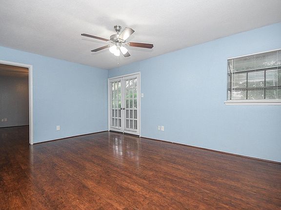 5th image of 10603 S Wilcrest Dr APT 41