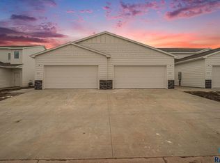 2302 E Cama Pl, Sioux Falls, SD 57108