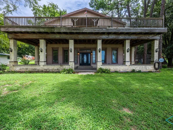 319 Sailfish Dr, Mabank, TX 75156