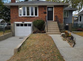 2711 W Alder Road, Bellmore, NY 11710