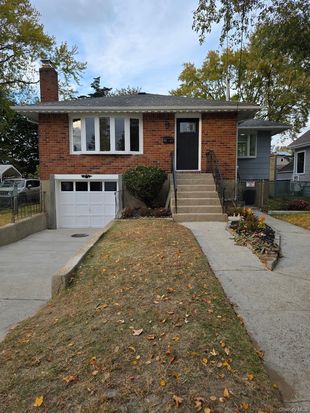 2711 W Alder Road, Bellmore, NY 11710