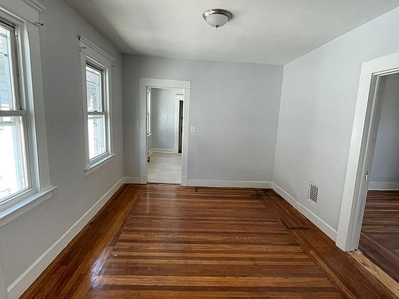 2nd image of 50 White St