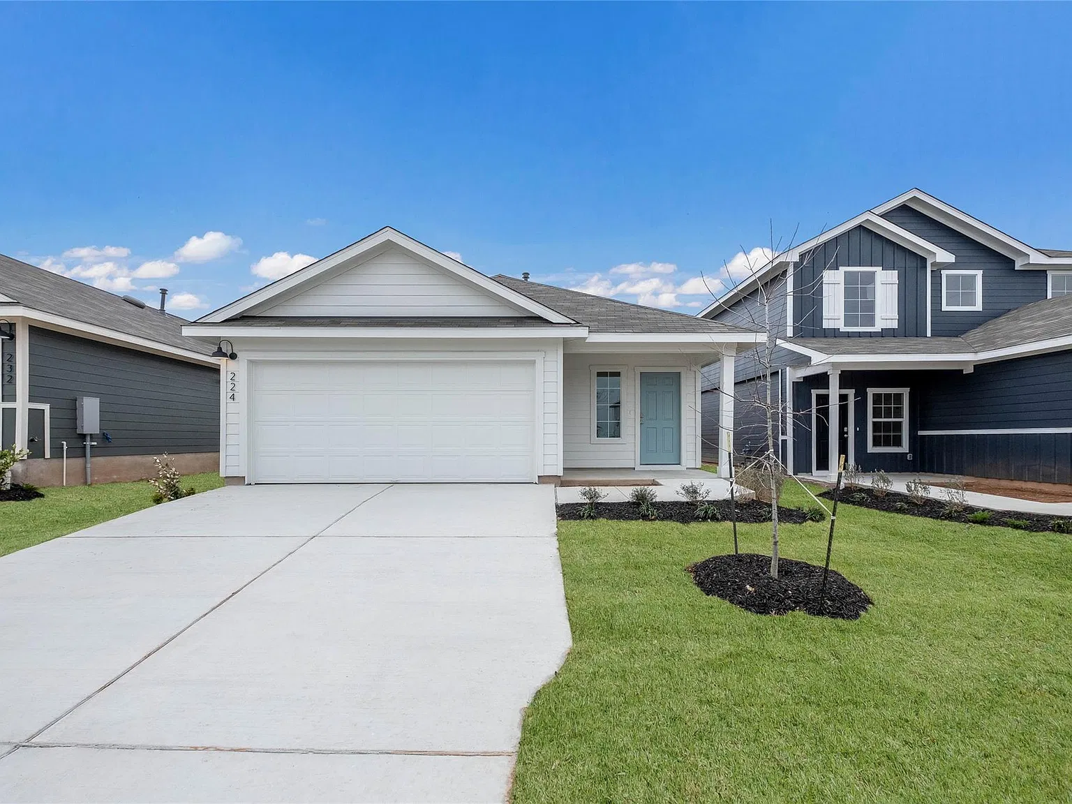3 bed, 2.0 bath, 1470 sqft, $1,750 — Photo 1
