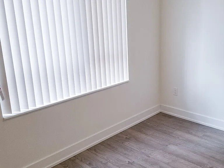 7 Mabelle Ave #602 — Photo 3