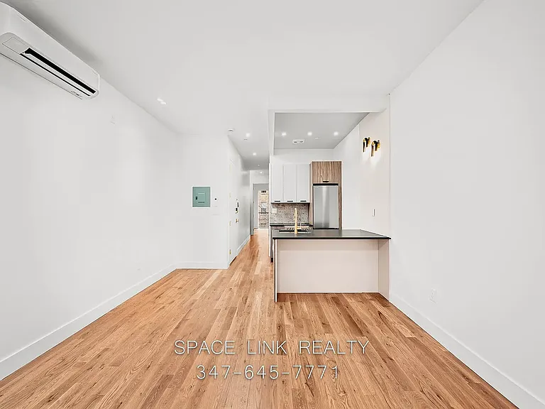 79 Maujer St #4A — Photo 4