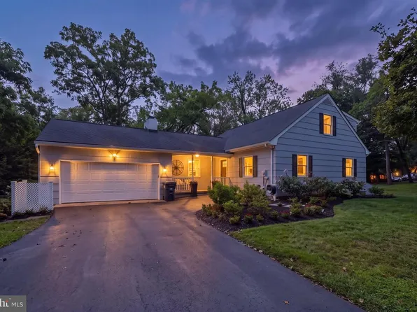 19 W Severn Ridge Rd, Annapolis, MD 21409