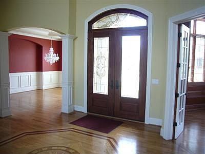 4th image of 5390 N Shore Pl