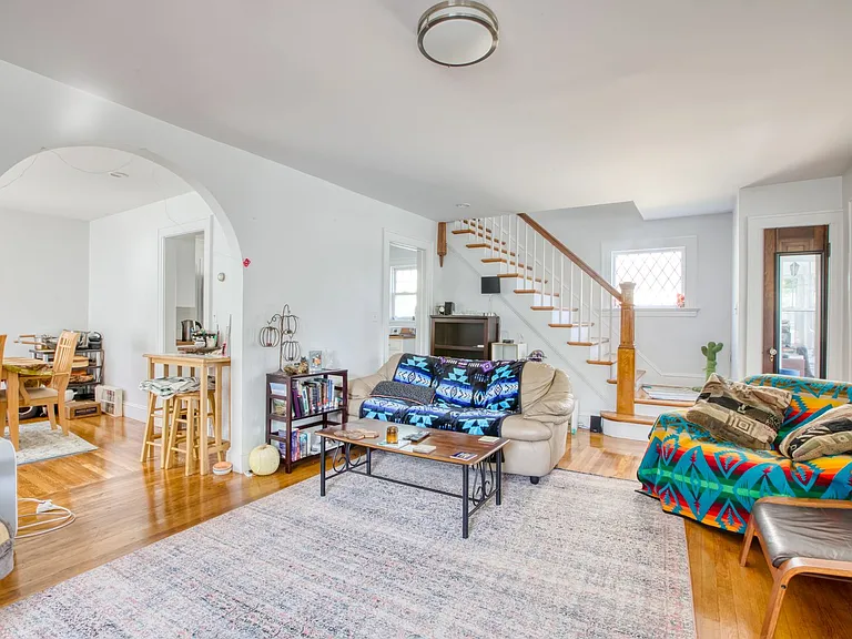 42 Thompson St — Photo 11