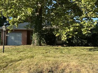 6905 Alberici Ave, Saint Louis, MO 63121