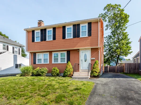 66 Curlew Rd, Quincy, MA 02169