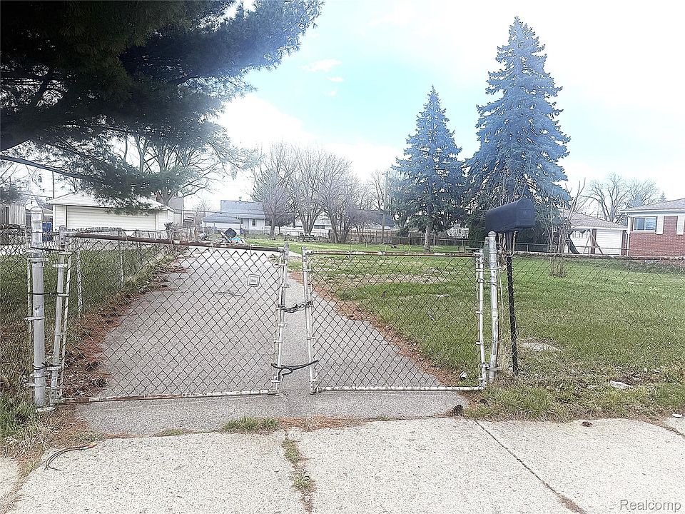 1st image of 24820 Wagner Ave