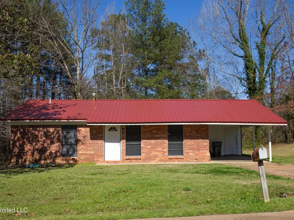 54 Partridge St, Maben, MS 39750