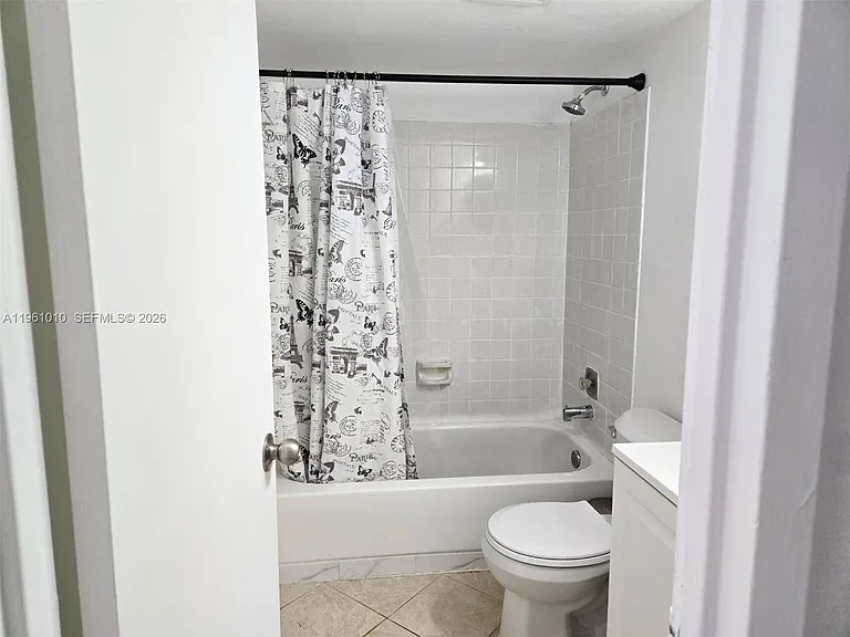 5921 Washington St #124 — Photo 13