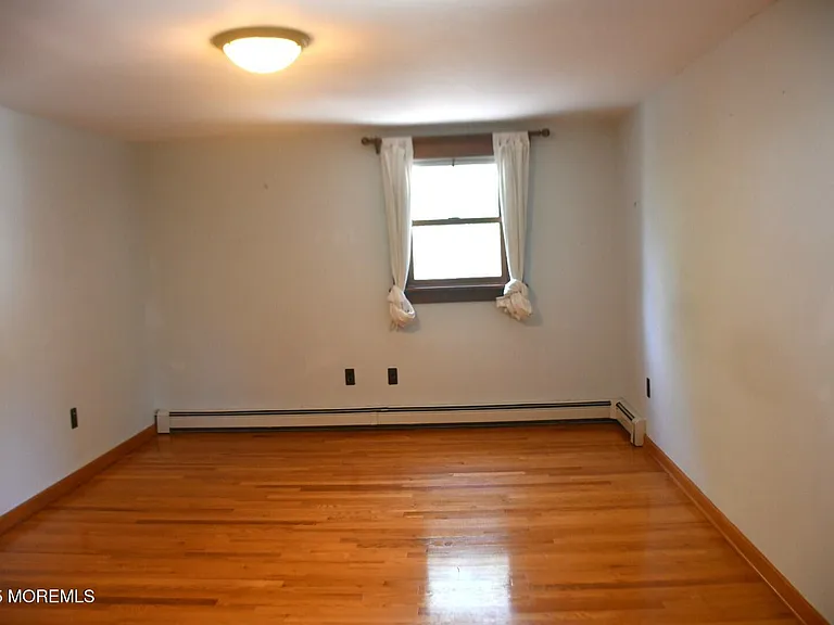 303 Deerfoot Ln — Photo 14