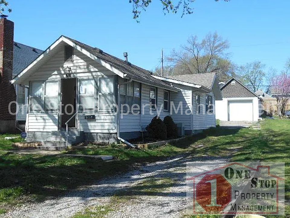 1st image of 818 S Lake Dr