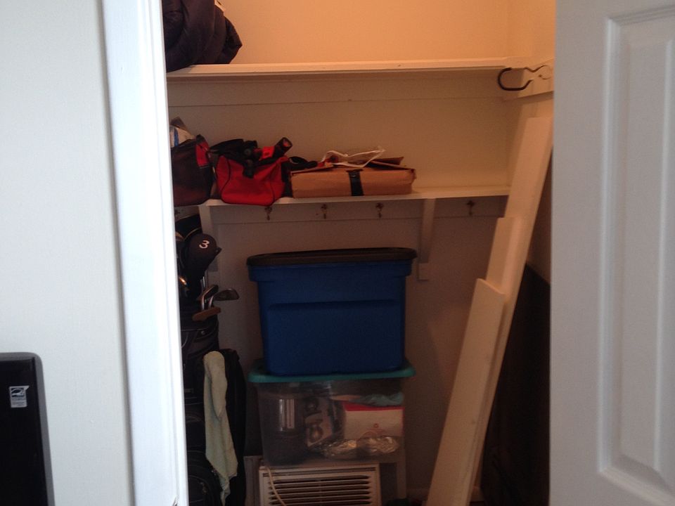 Walk in closet in LR