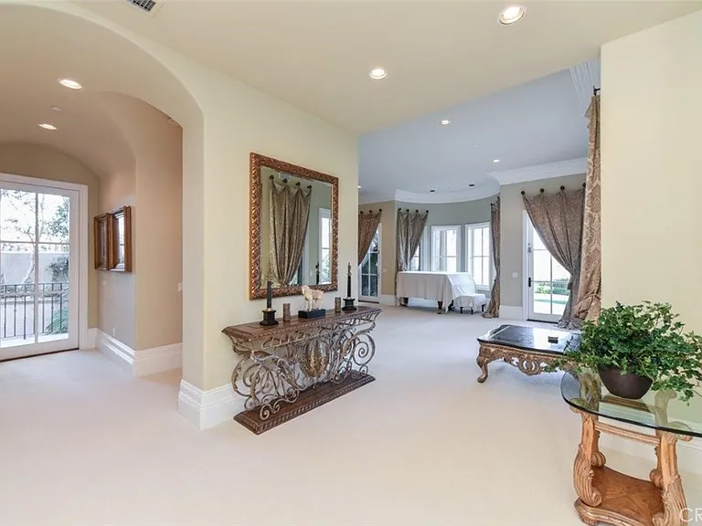 11 Skyridge — Photo 8