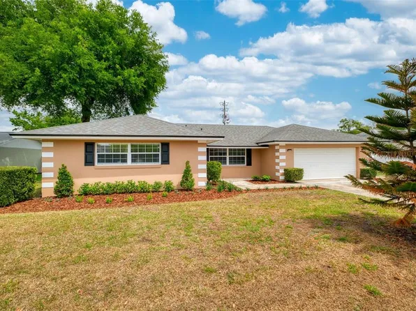 1036 Manchester Cir, Winter Park, FL 32792