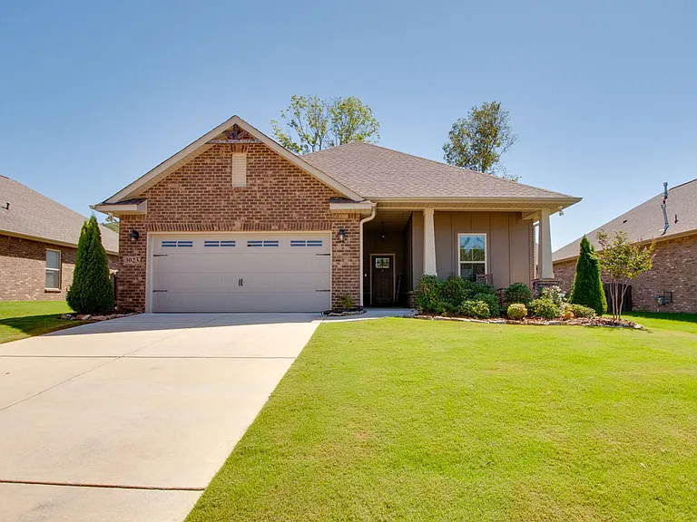 3023 Peevey Creek Ln — Photo 1