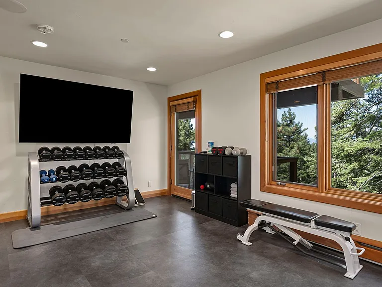 577 Eagle Dr — Photo 40
