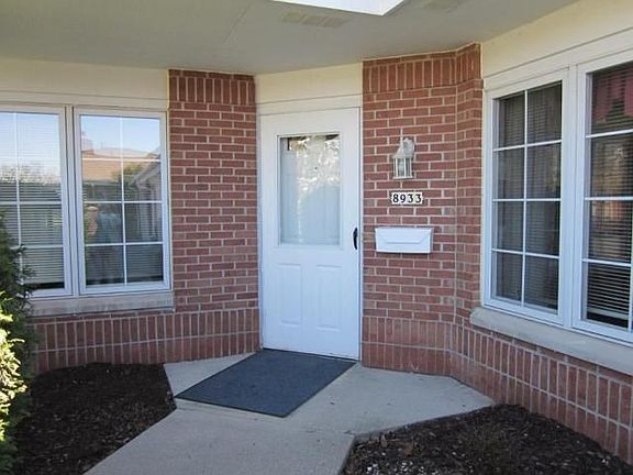 2nd image of 8933 Westlake Dr #8933