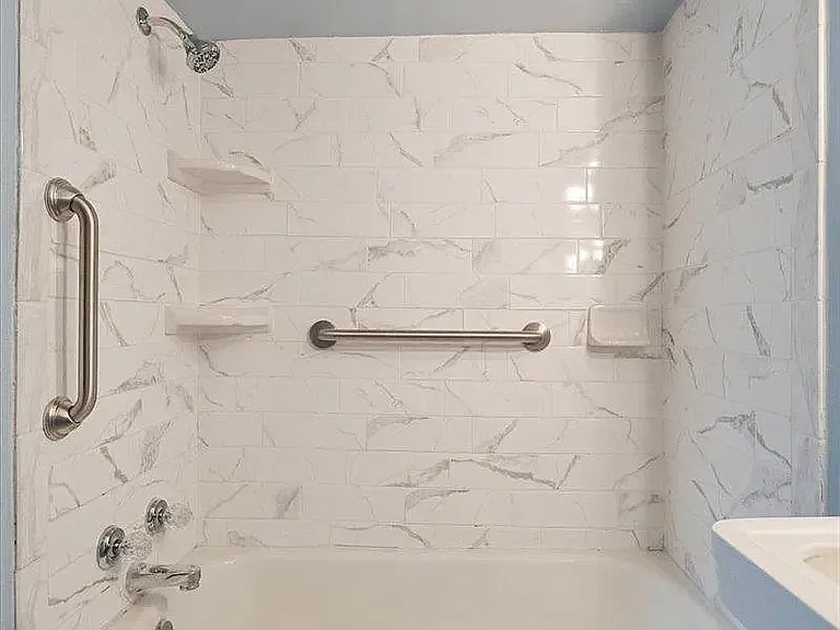 525 Oakland Ave — Photo 9