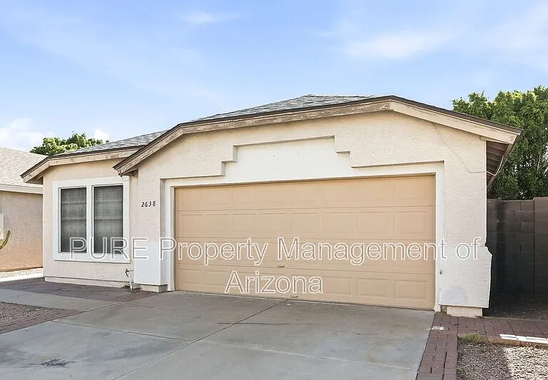 2638 N Saffron Cir — Photo 2