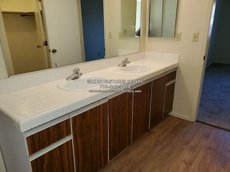 957 Tyler Way #957 — Photo 6