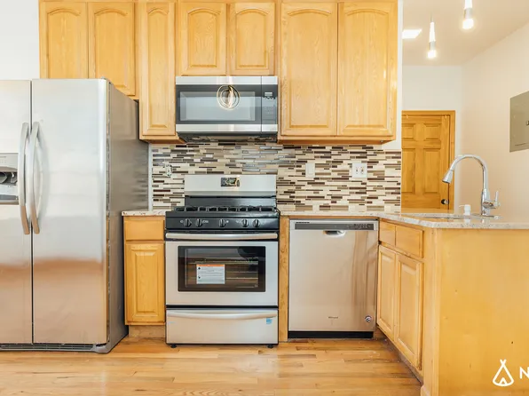 187 18th Street image 1 of 12